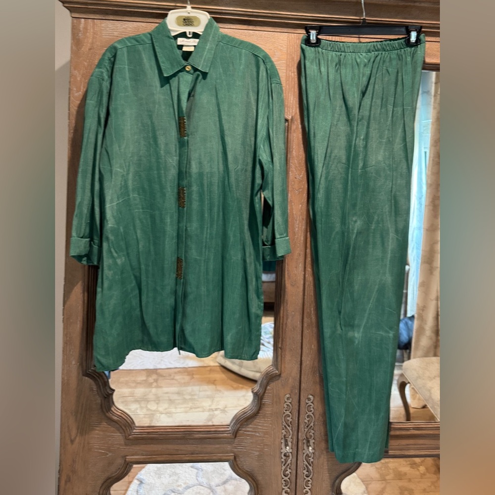 Size 10, casual pants suit